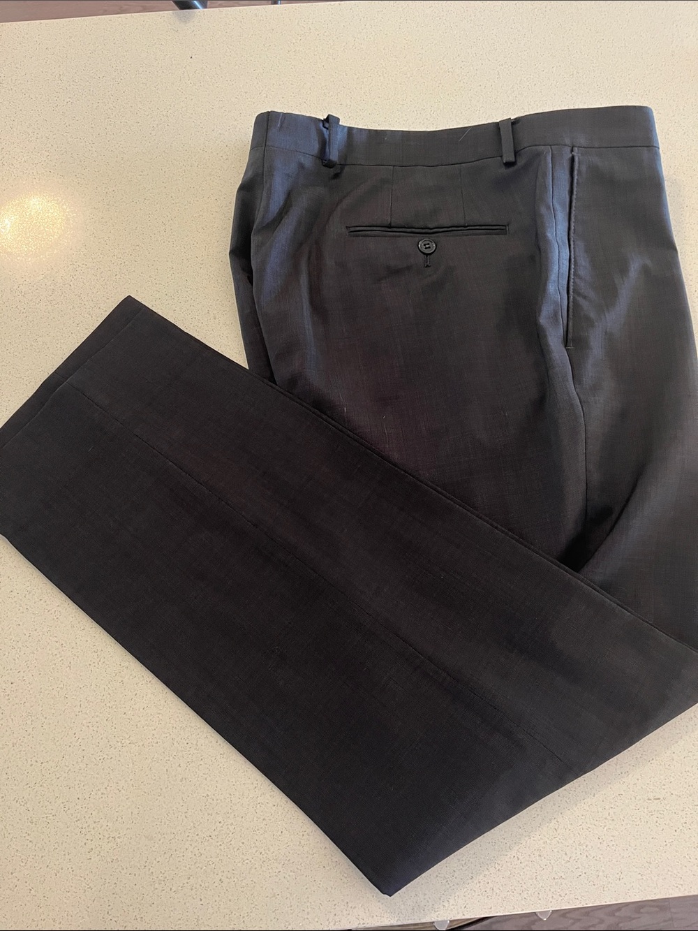Samuelsohn Men’s Dress Pants in Charcoal Gray GUC.
